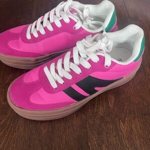 Knock off steve Madden Pink platform Sneakers